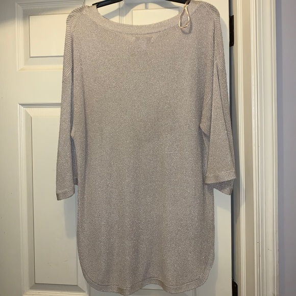 Blouse - Picture 3 of 4